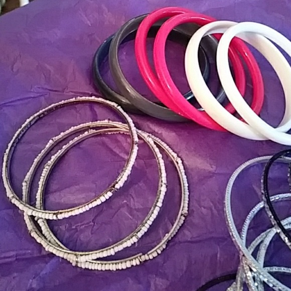 Bangle Bracelet Bundle - Picture 3 of 4